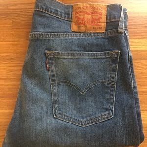 Men’s Levi’s 513 slim straight jeans. 34/30